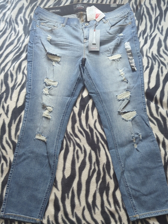 torrid Denim - torrid Light Blue Ripped Skinny Jeans